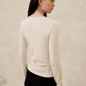 NWT-Banana Republic Factory Cream Long Sleeve Tee